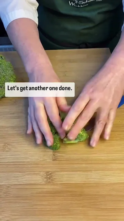 How to Cut Broccoli Florets: A Step-by-Step, No-Waste Guide
